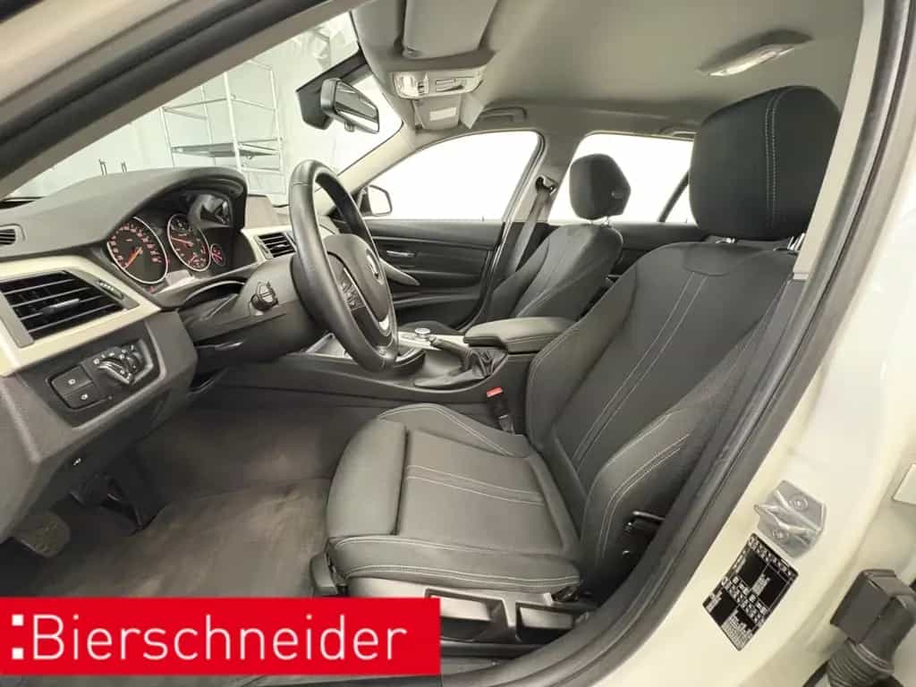 BMW 3 Series 318 d Touring Advantage LED AHK NAVI PDC 16 GRA 06/2019-photo-7