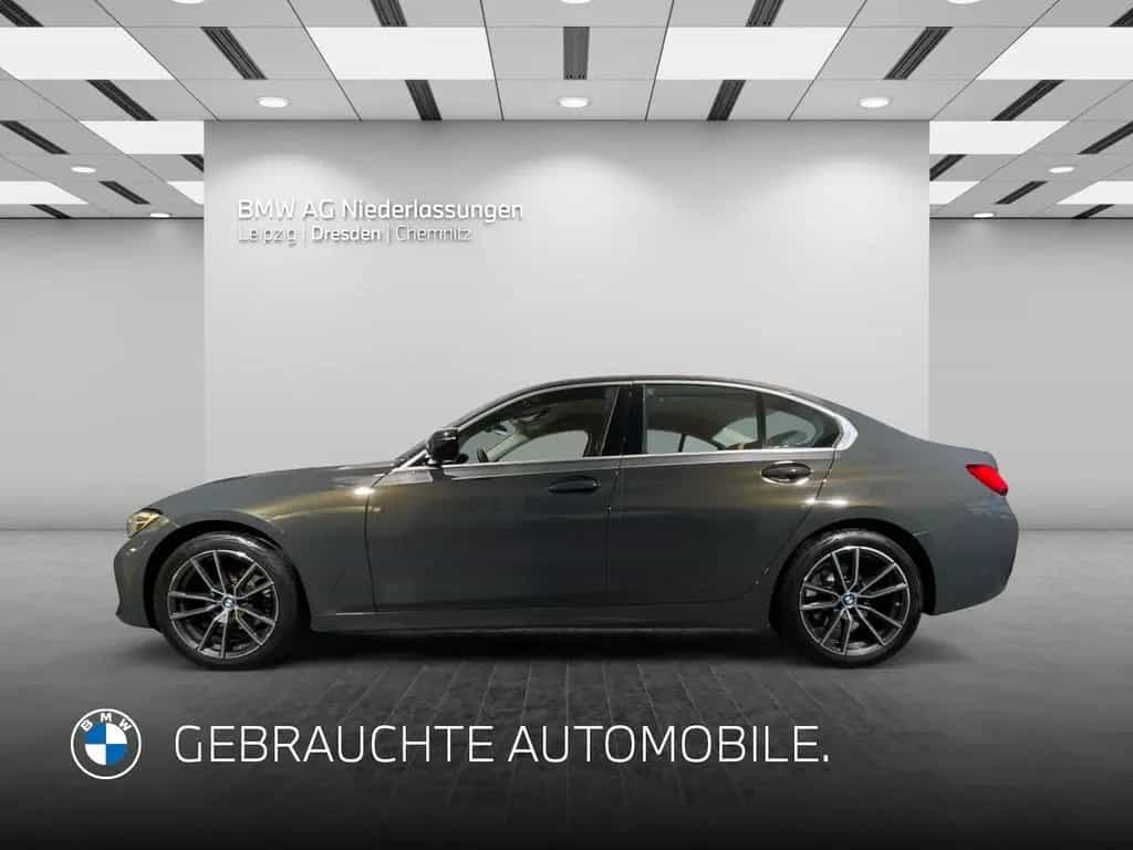 BMW 3 Series 318i Limousine Sport Line AHK LiveCockpitProf 04/2022-photo-1