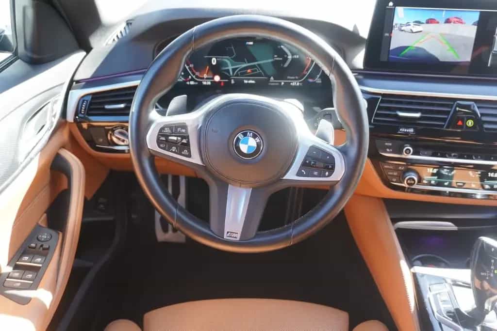 BMW 520 d M Sport LED Navi ACC Kamera Keyless-Go PDC 06/2022-photo-17