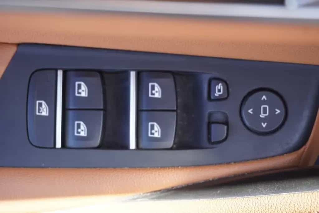 BMW 520 d M Sport LED Navi ACC Kamera Keyless-Go PDC 06/2022-photo-18