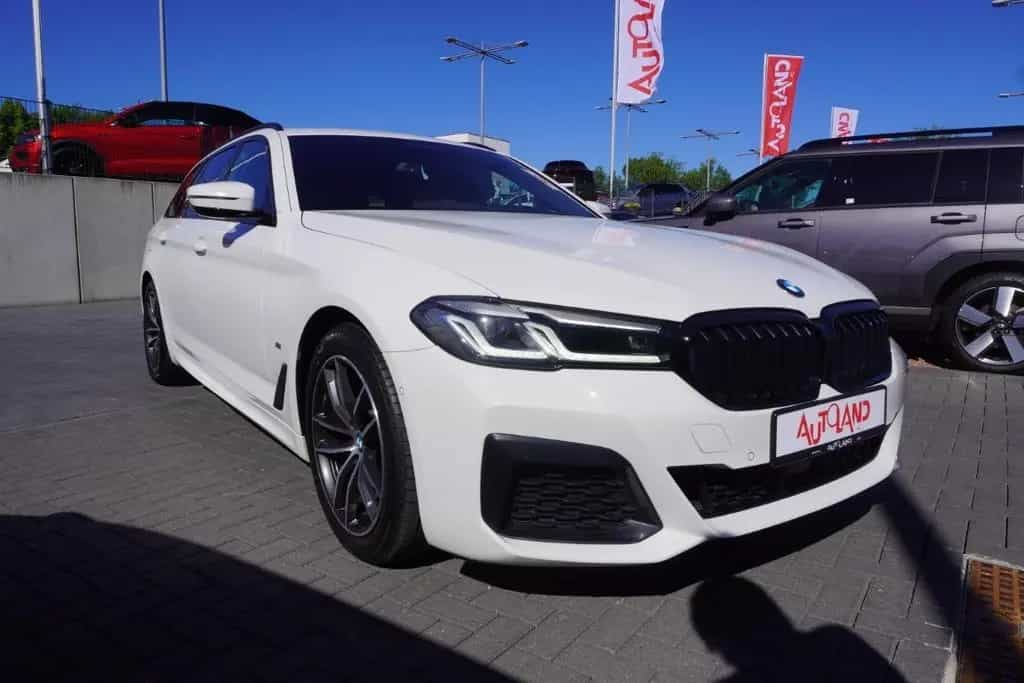 BMW 520 d M Sport LED Navi ACC Kamera Keyless-Go PDC 06/2022-photo-4