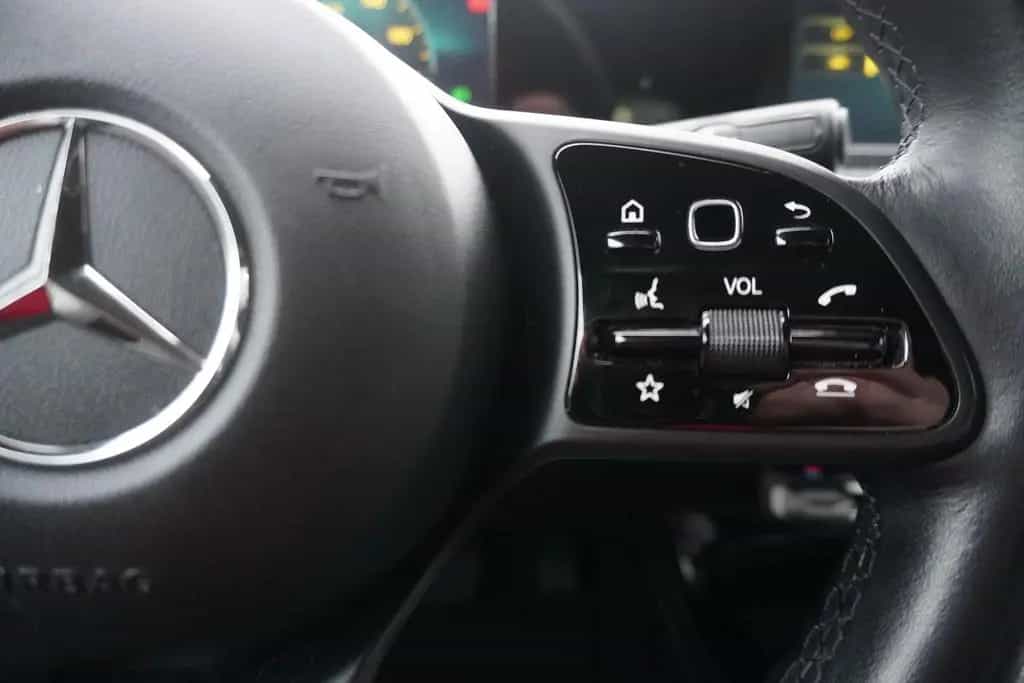 Mercedes-Benz A 180 A180 Kamera Leder Navi LED Digitales Cockpit 11/2018-photo-17