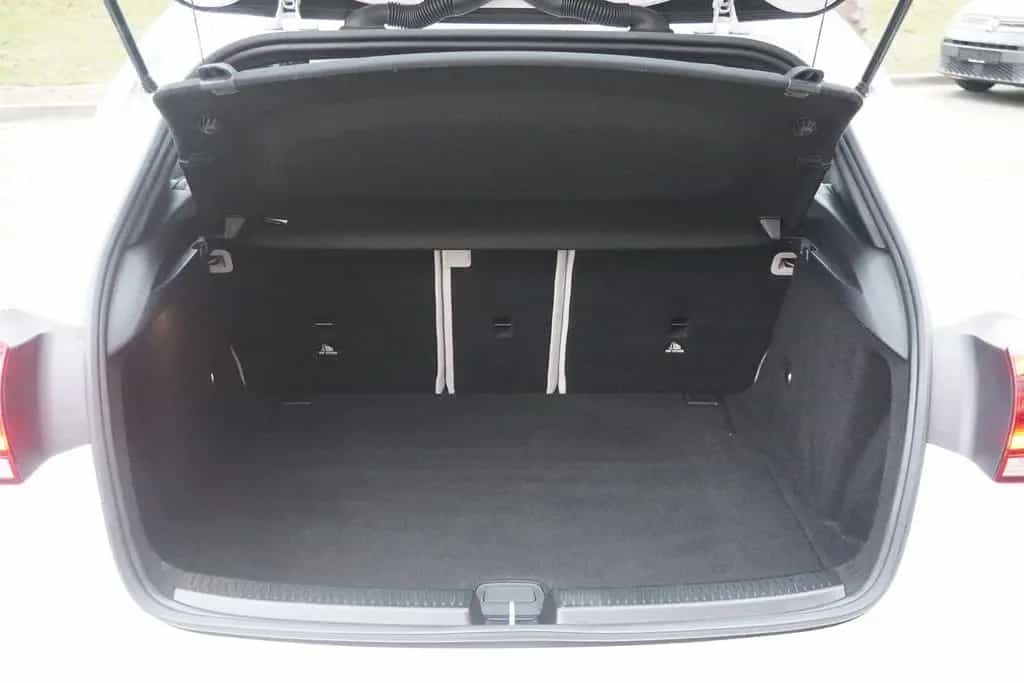 Mercedes-Benz A 180 A180 Kamera Leder Navi LED Digitales Cockpit 11/2018-photo-31