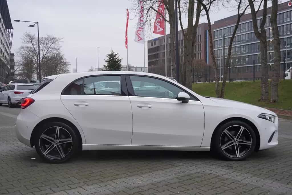 Mercedes-Benz A 180 A180 Kamera Leder Navi LED Digitales Cockpit 11/2018-photo-4