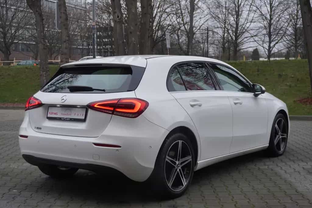 Mercedes-Benz A 180 A180 Kamera Leder Navi LED Digitales Cockpit 11/2018-photo-5