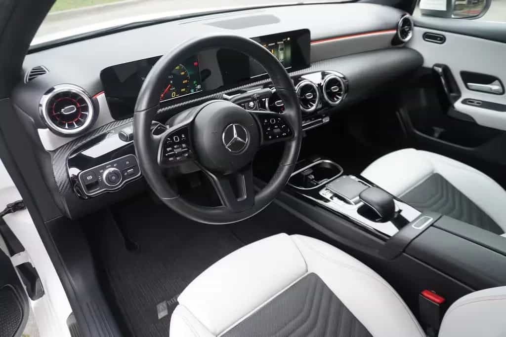 Mercedes-Benz A 180 A180 Kamera Leder Navi LED Digitales Cockpit 11/2018-photo-9