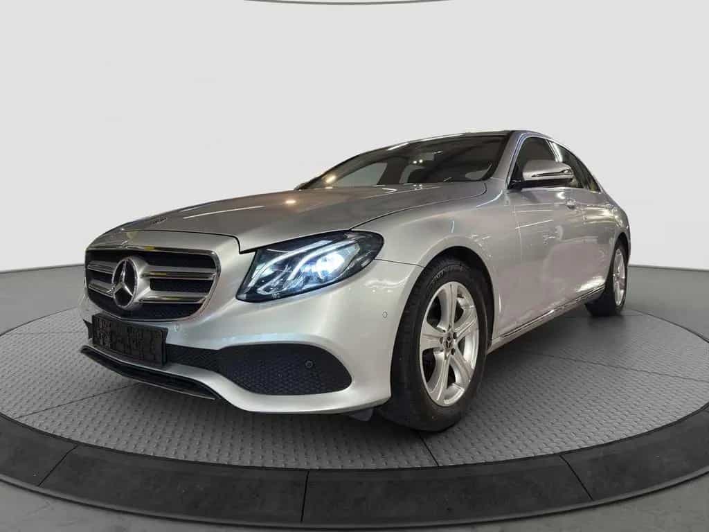 Mercedes-Benz E-Class 200 Avantgarde*LED*Navi*Klimaauto*Kamera 03/2018-photo-0