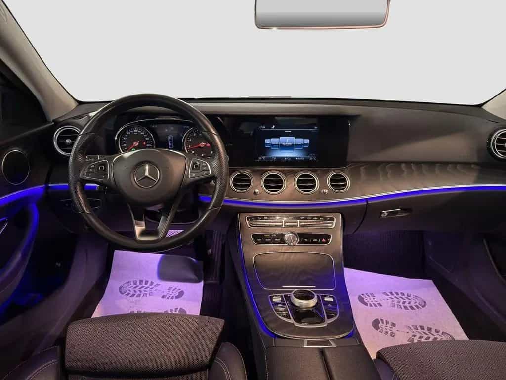 Mercedes-Benz E-Class 200 Avantgarde*LED*Navi*Klimaauto*Kamera 03/2018-photo-12