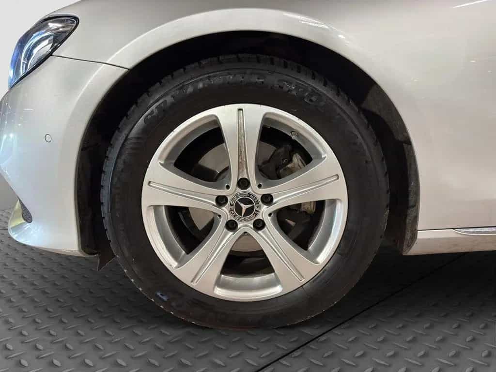 Mercedes-Benz E-Class 200 Avantgarde*LED*Navi*Klimaauto*Kamera 03/2018-photo-17