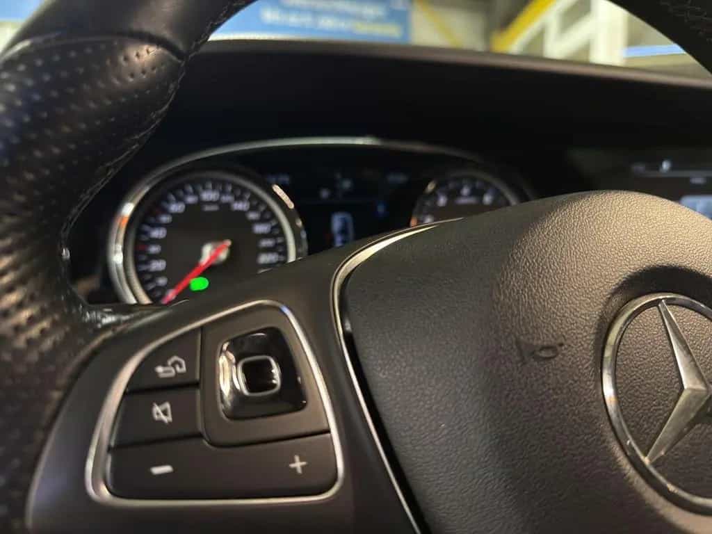 Mercedes-Benz E-Class 200 Avantgarde*LED*Navi*Klimaauto*Kamera 03/2018-photo-29