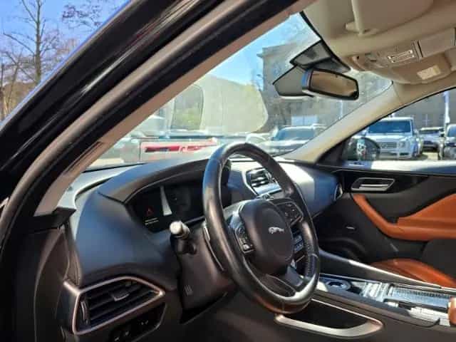 Jaguar F-Pace Portfolio AWD 20d 09/2016-photo-13