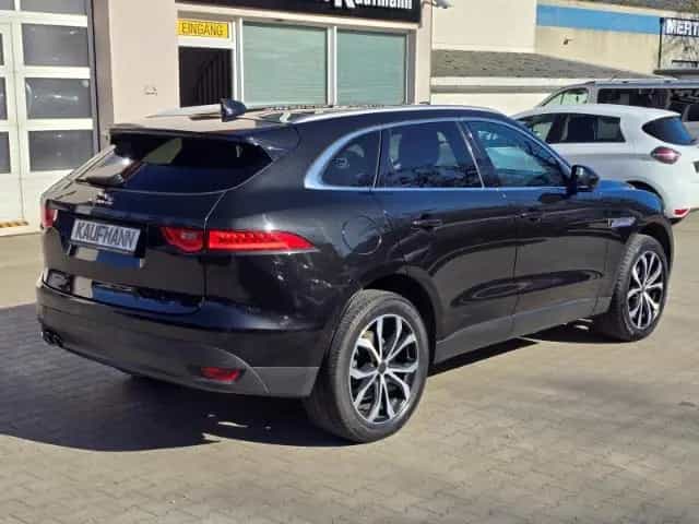 Jaguar F-Pace Portfolio AWD 20d 09/2016-photo-3