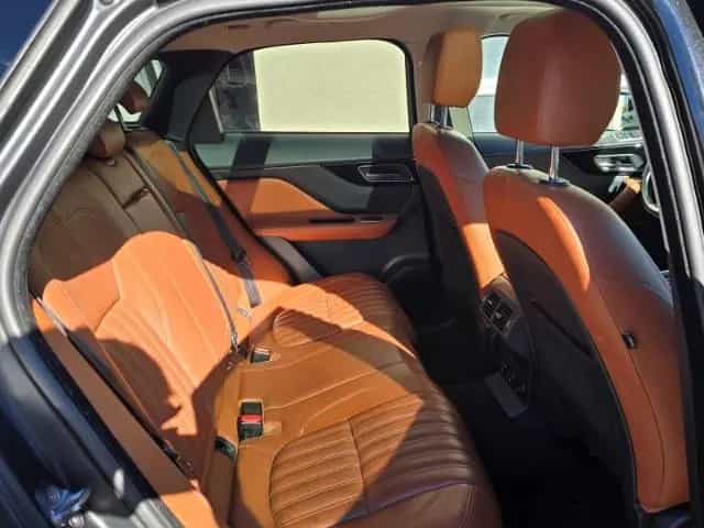 Jaguar F-Pace Portfolio AWD 20d 09/2016-photo-8