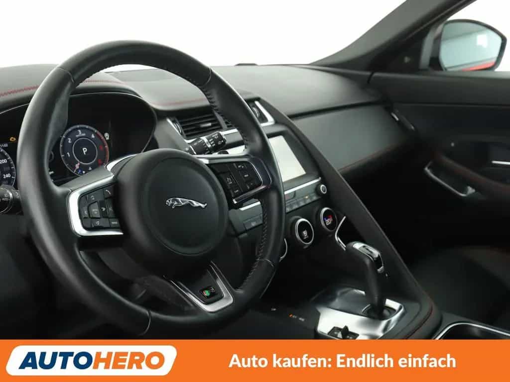 Jaguar E-Pace D180 Chequered Flag AWD Aut.*LED*NAVI* 02/2020-photo-10