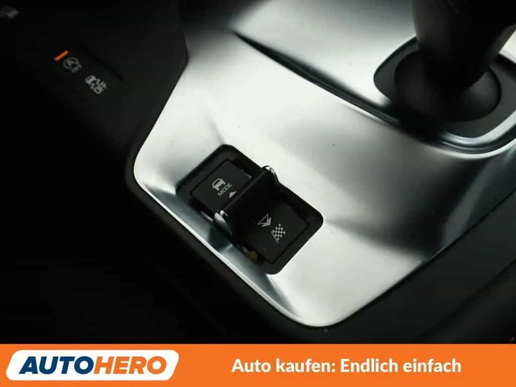 Jaguar E-Pace D180 Chequered Flag AWD Aut.*LED*NAVI* 02/2020-photo-25