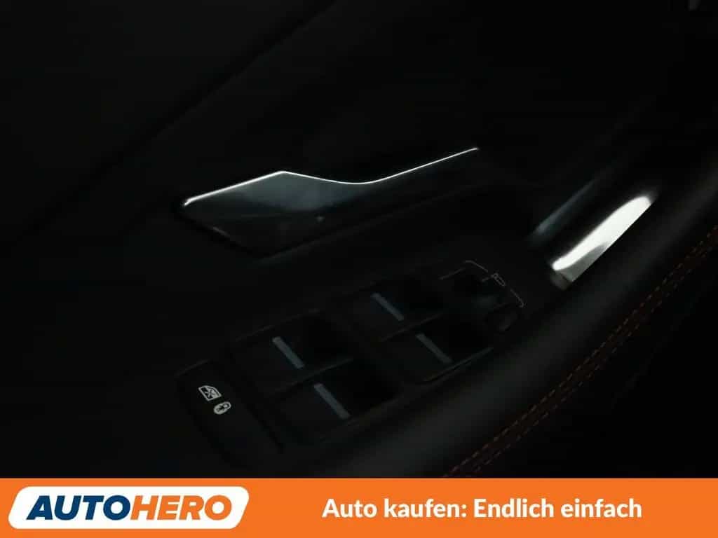 Jaguar E-Pace D180 Chequered Flag AWD Aut.*LED*NAVI* 02/2020-photo-28