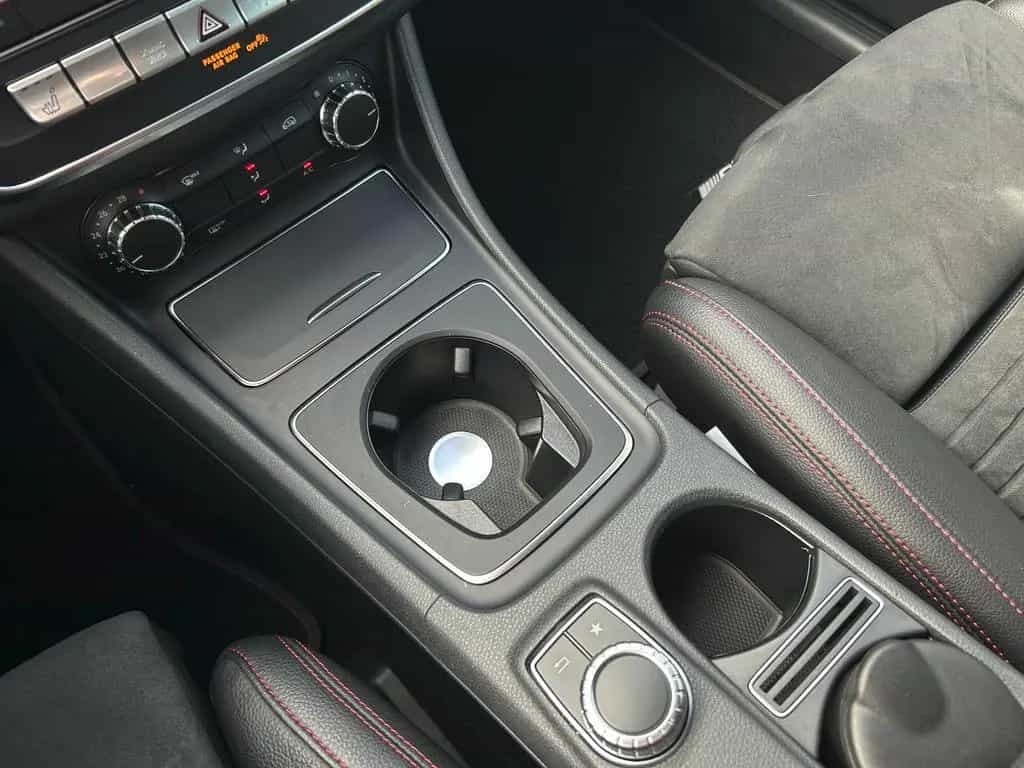 Mercedes-Benz CLA 200 Shooting Brake CLA200 ShootingBrake AMG-Line DCT Night LED Navi 02/2019-photo-14