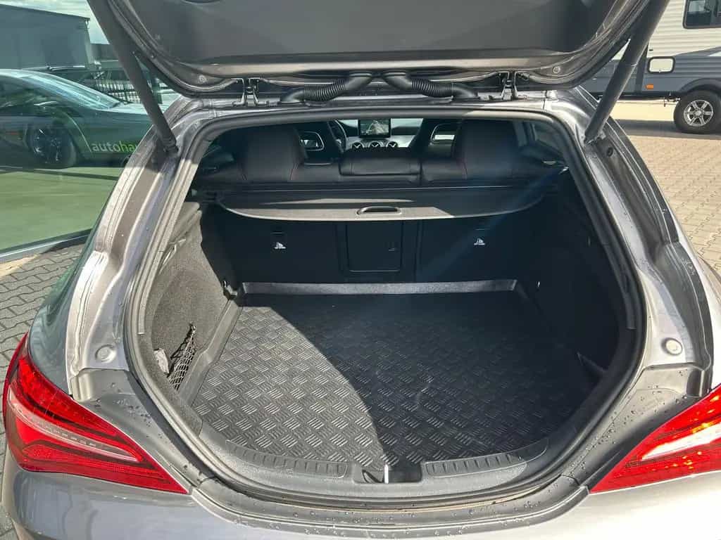 Mercedes-Benz CLA 200 Shooting Brake CLA200 ShootingBrake AMG-Line DCT Night LED Navi 02/2019-photo-30