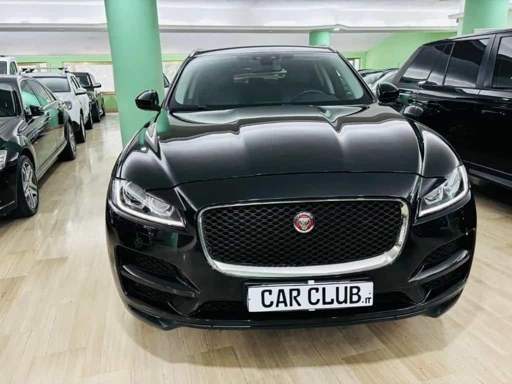 Jaguar F-Pace 2.0d 180hp AWD Motore 0 Km 01/2019-photo-1