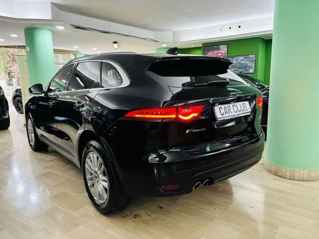 Jaguar F-Pace 2.0d 180hp AWD Motore 0 Km 01/2019-photo-4
