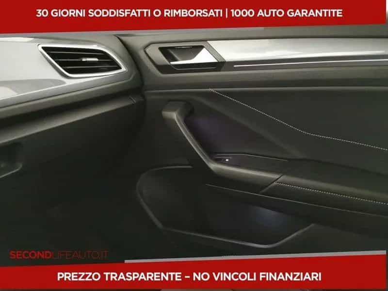Other Other Volkswagen T-Roc 1.0 tsi Style 110cv 02/2023-photo-11