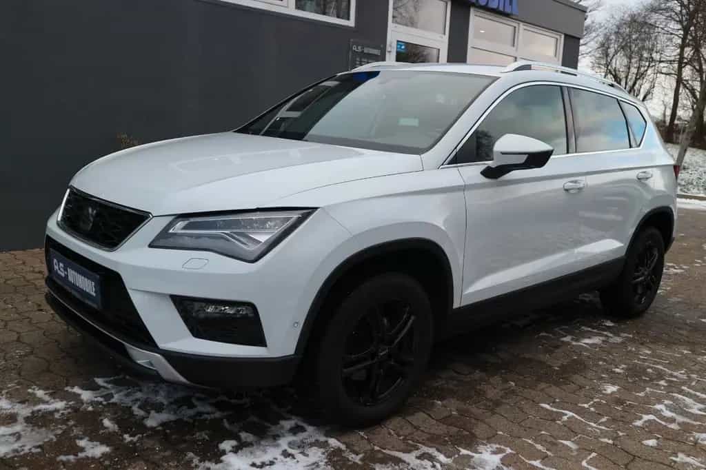 Seat Ateca Xcellence *2.HD/DSG/ALCANTARA/RFK/NAV/LED* 03/2019-photo-2