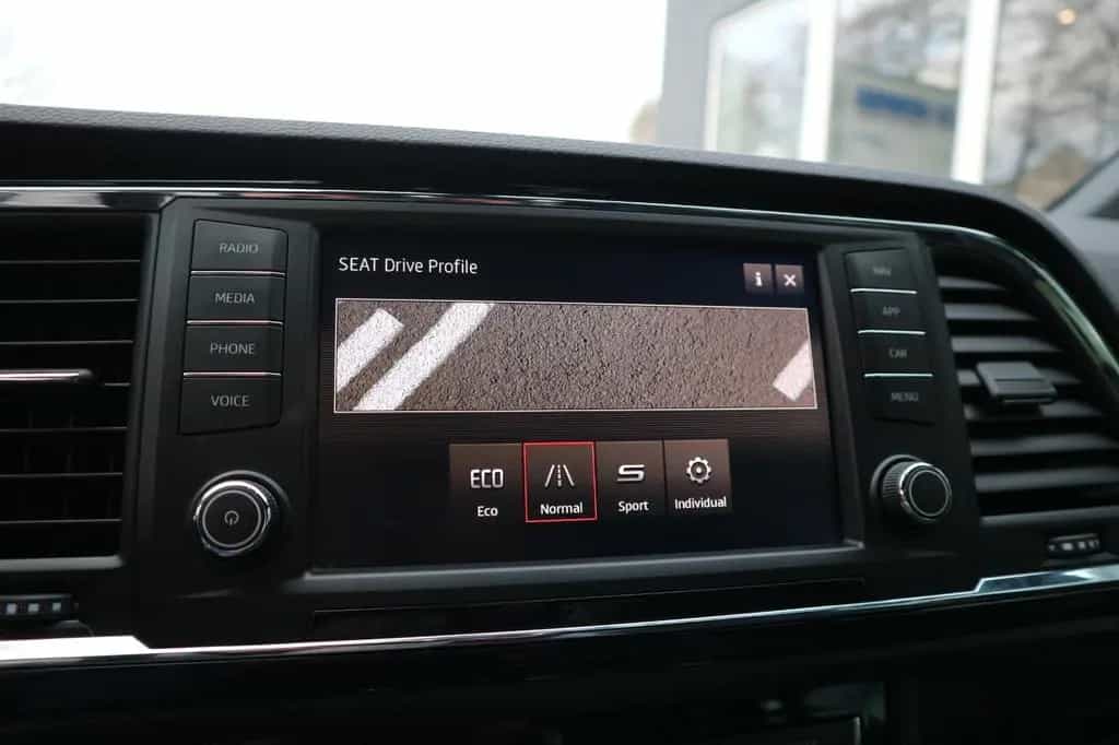 Seat Ateca Xcellence *2.HD/DSG/ALCANTARA/RFK/NAV/LED* 03/2019-photo-20
