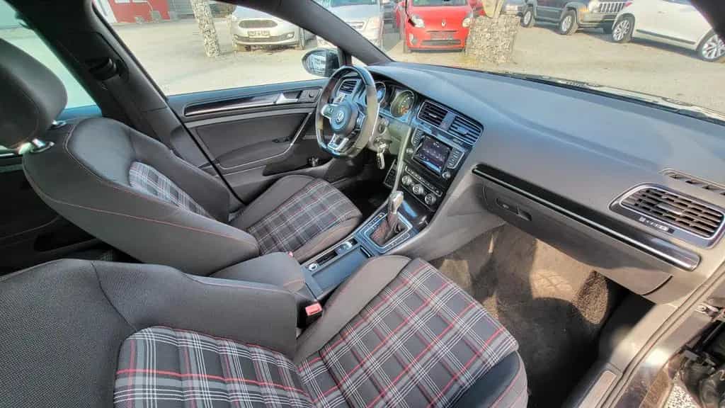 Volkswagen Golf VII Lim. GTI Performance BMT 04/2014-photo-10