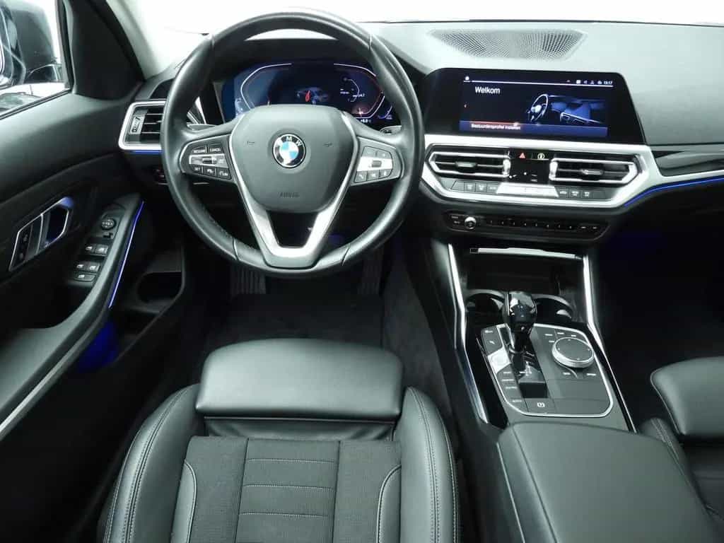 BMW 3 Series 318 3 Serie Sedan 318d | LED | navi | Active cru 12/2020-photo-9