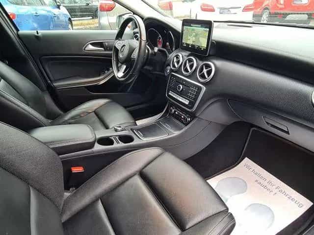Mercedes-Benz A-Class 180 Leder-Nappa/LED/Navi/Kamera/Sitzh. 01/2017-photo-10