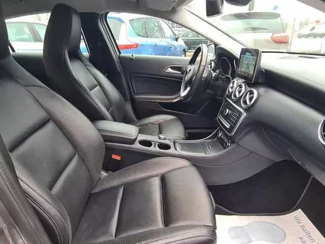Mercedes-Benz A-Class 180 Leder-Nappa/LED/Navi/Kamera/Sitzh. 01/2017-photo-11