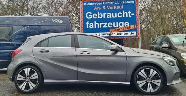 Mercedes-Benz A-Class 180 Leder-Nappa/LED/Navi/Kamera/Sitzh. 01/2017-photo-2