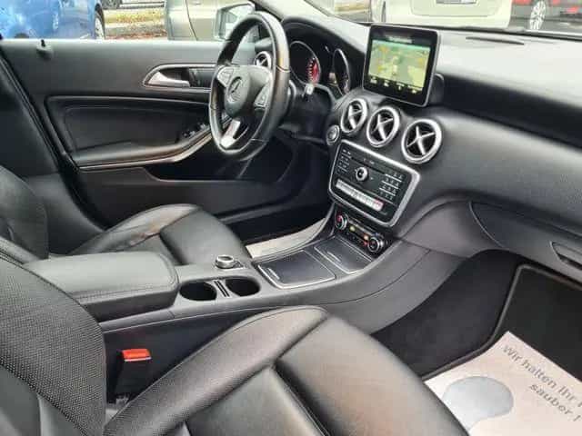 Mercedes-Benz A-Class 180 Leder-Nappa/LED/Navi/Kamera/Sitzh. 01/2017-photo-26