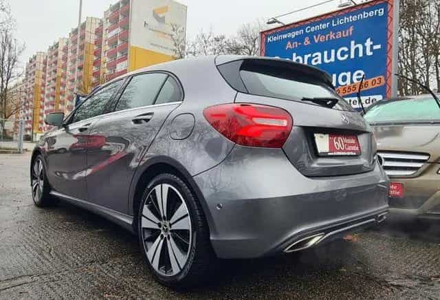 Mercedes-Benz A-Class 180 Leder-Nappa/LED/Navi/Kamera/Sitzh. 01/2017-photo-32