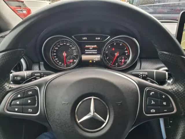 Mercedes-Benz A-Class 180 Leder-Nappa/LED/Navi/Kamera/Sitzh. 01/2017-photo-6