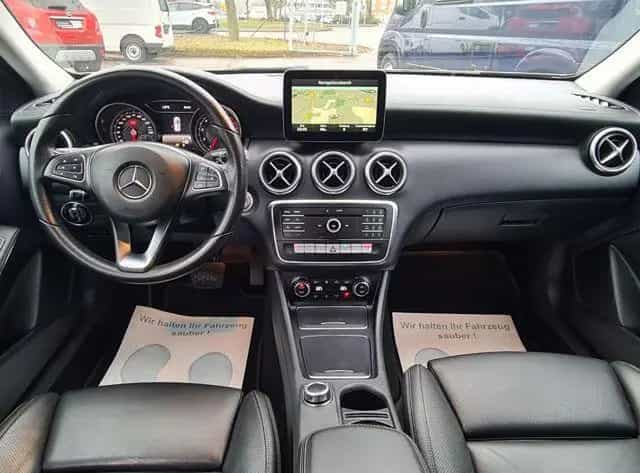 Mercedes-Benz A-Class 180 Leder-Nappa/LED/Navi/Kamera/Sitzh. 01/2017-photo-8