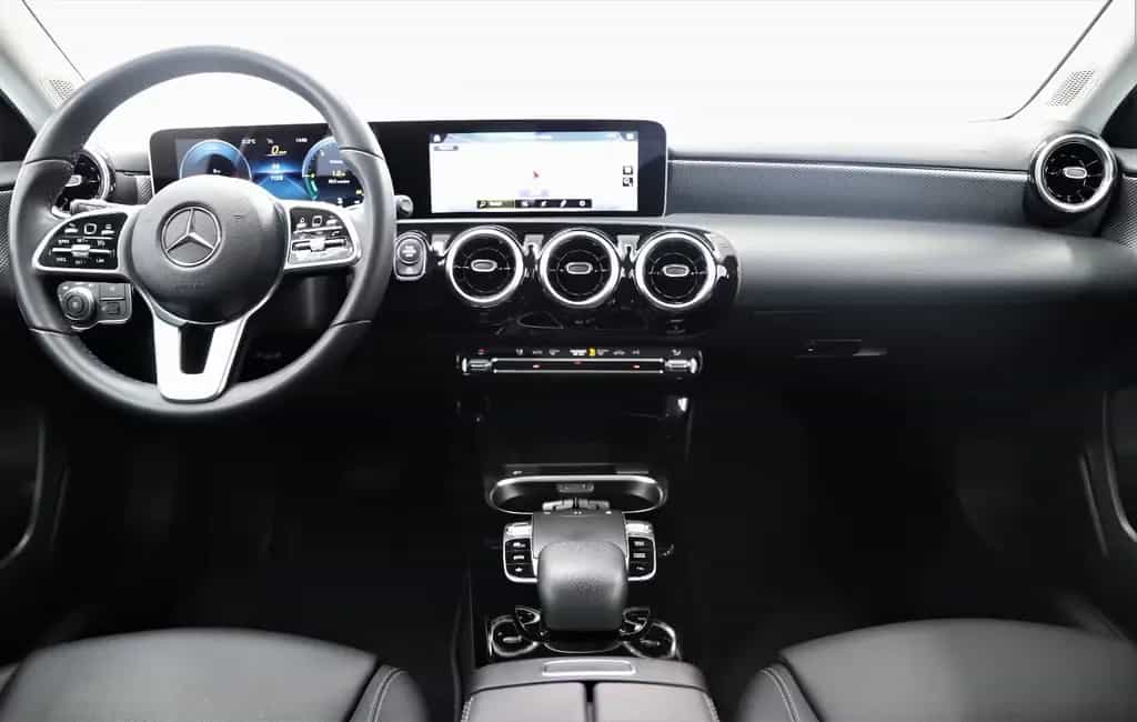 Mercedes-Benz A 220 2.0 190PS Progressive 7G-DCT Widescreen 12/2018-photo-10
