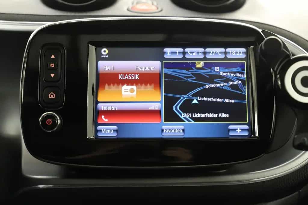 Smart ForTwo Coupe Brabus 109PS Xclusive Pano Navi JBL 12/2016-photo-14