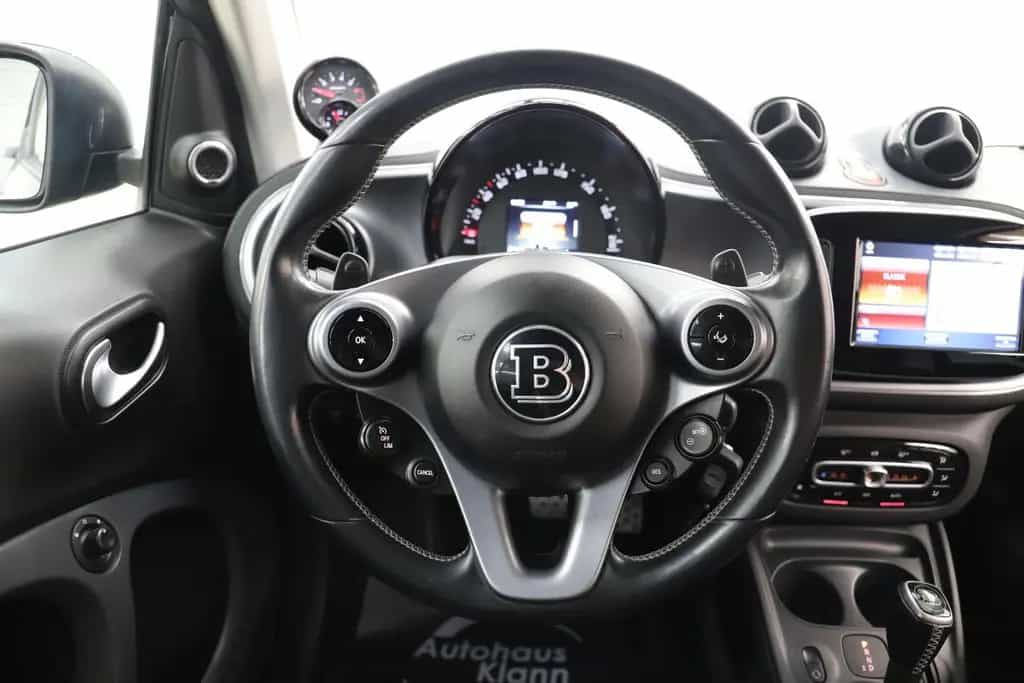 Smart ForTwo Coupe Brabus 109PS Xclusive Pano Navi JBL 12/2016-photo-19