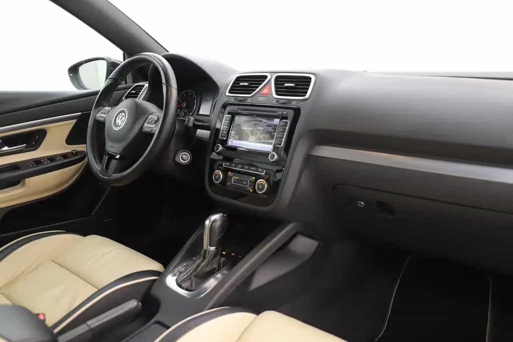 Volkswagen Eos 2.0TSI 211PS DSG Exclusive Leder Keyless DCC 04/2011-photo-17
