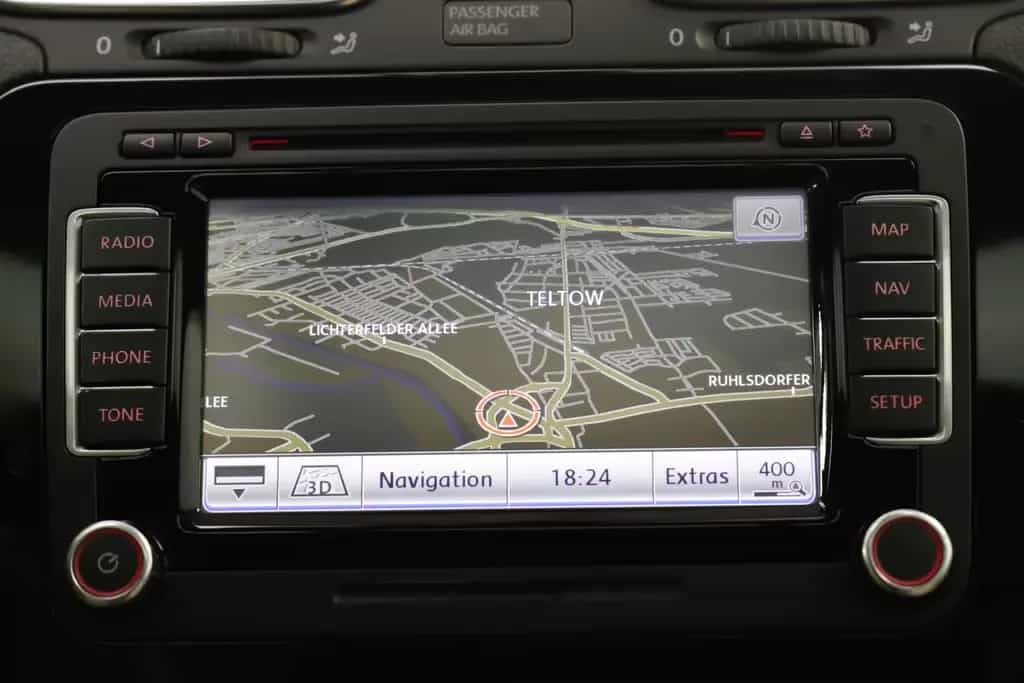 Volkswagen Eos 2.0TSI 211PS DSG Exclusive Leder Keyless DCC 04/2011-photo-18
