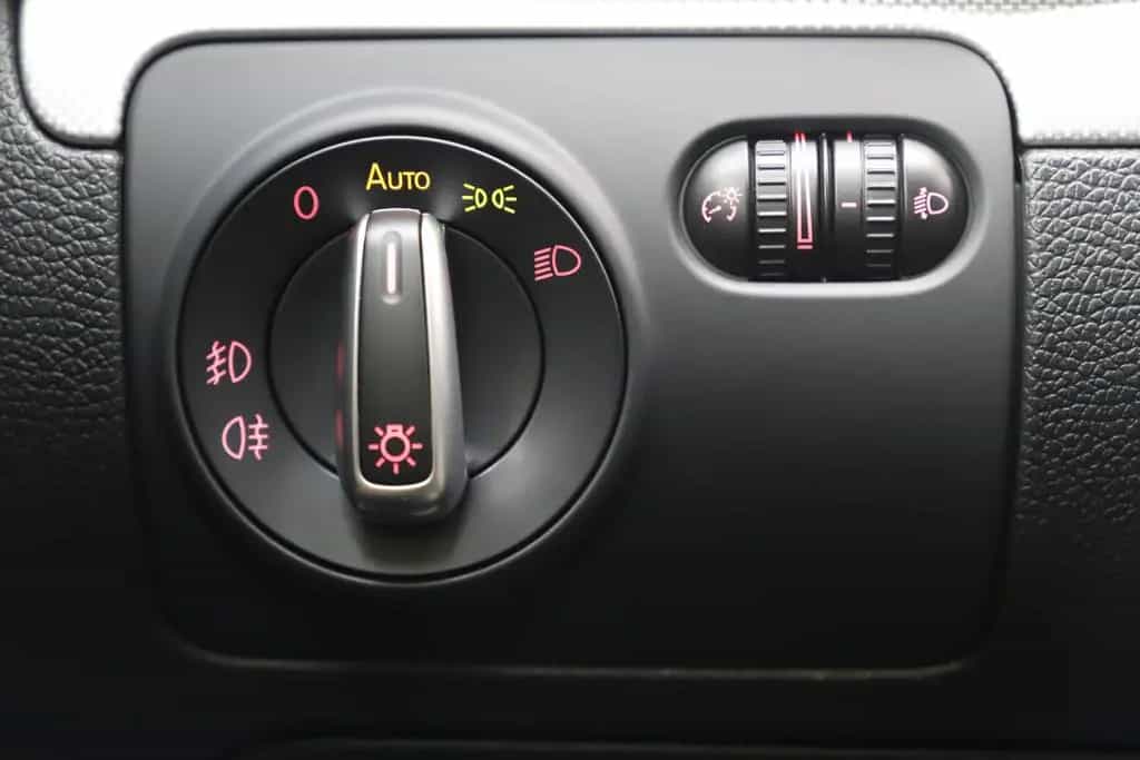 Volkswagen Eos 2.0TSI 211PS DSG Exclusive Leder Keyless DCC 04/2011-photo-24