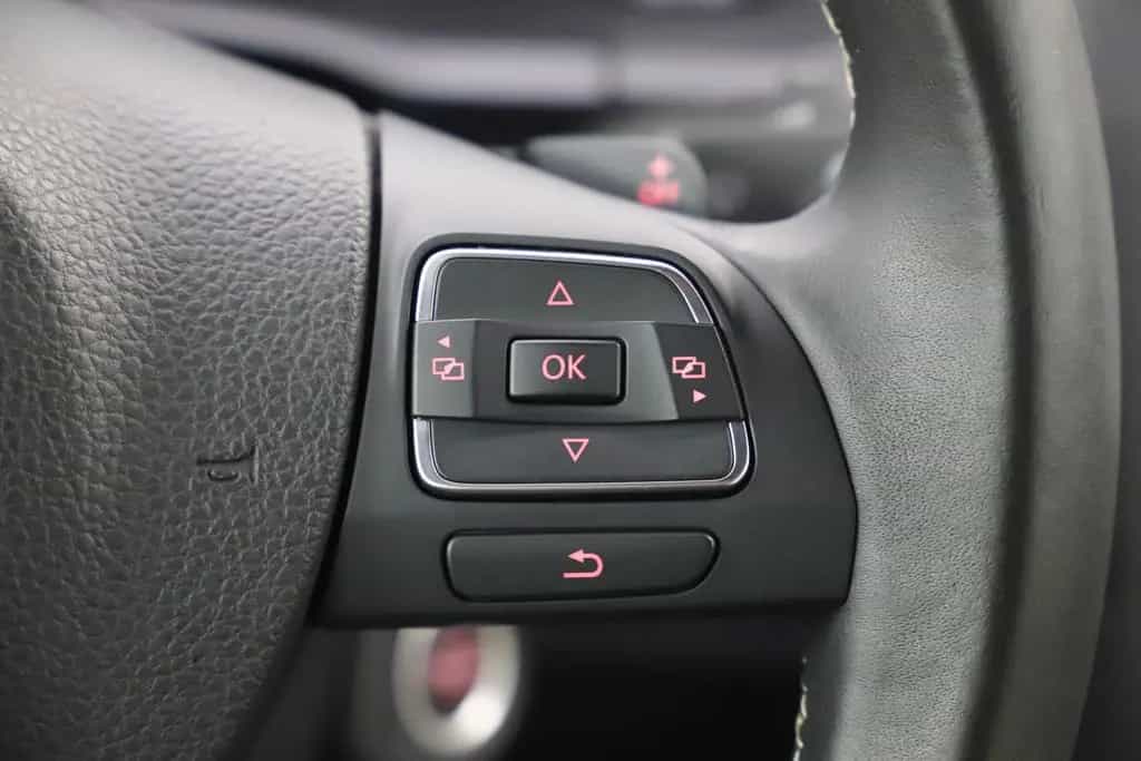 Volkswagen Eos 2.0TSI 211PS DSG Exclusive Leder Keyless DCC 04/2011-photo-29