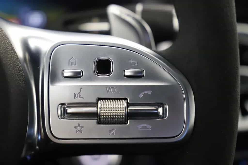 Mercedes-Benz C-Class 63 AMG 476PS Burmester PAGA Pano ACC 08/2019-photo-24