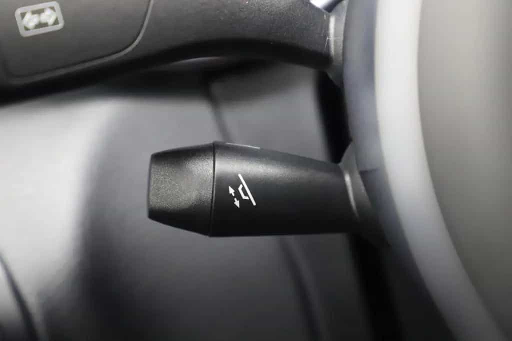 Mercedes-Benz C-Class 63 AMG 476PS Burmester PAGA Pano ACC 08/2019-photo-27
