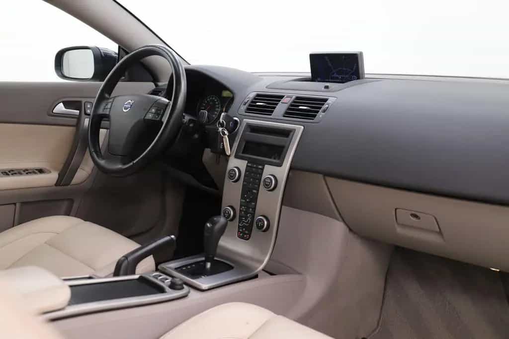 Volvo C70 Cabrio 2.4 140PS Automatik Momentum SHZ Navi 09/2009-photo-17