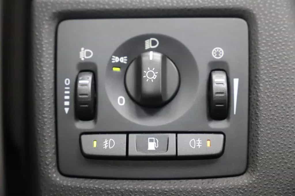 Volvo C70 Cabrio 2.4 140PS Automatik Momentum SHZ Navi 09/2009-photo-25