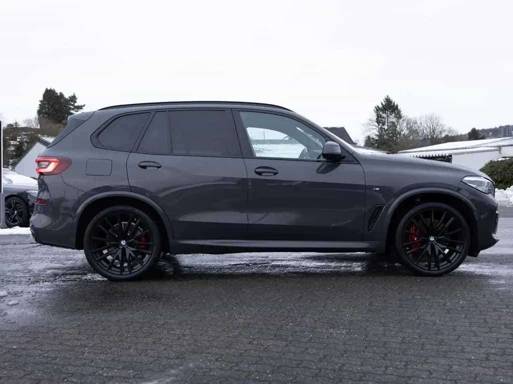 BMW X5 xDrive 40d M-Sport PANO AHK 360° LED ACC B&W 03/2023-photo-4