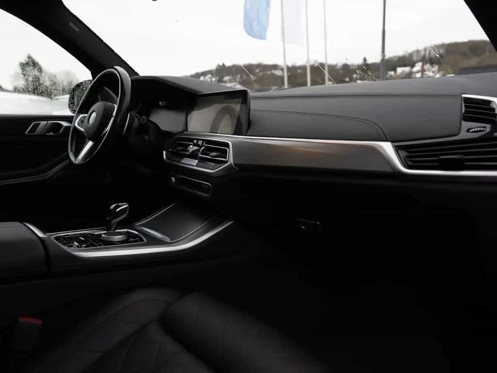 BMW X5 xDrive 40d M-Sport PANO AHK 360° LED ACC B&W 03/2023-photo-9