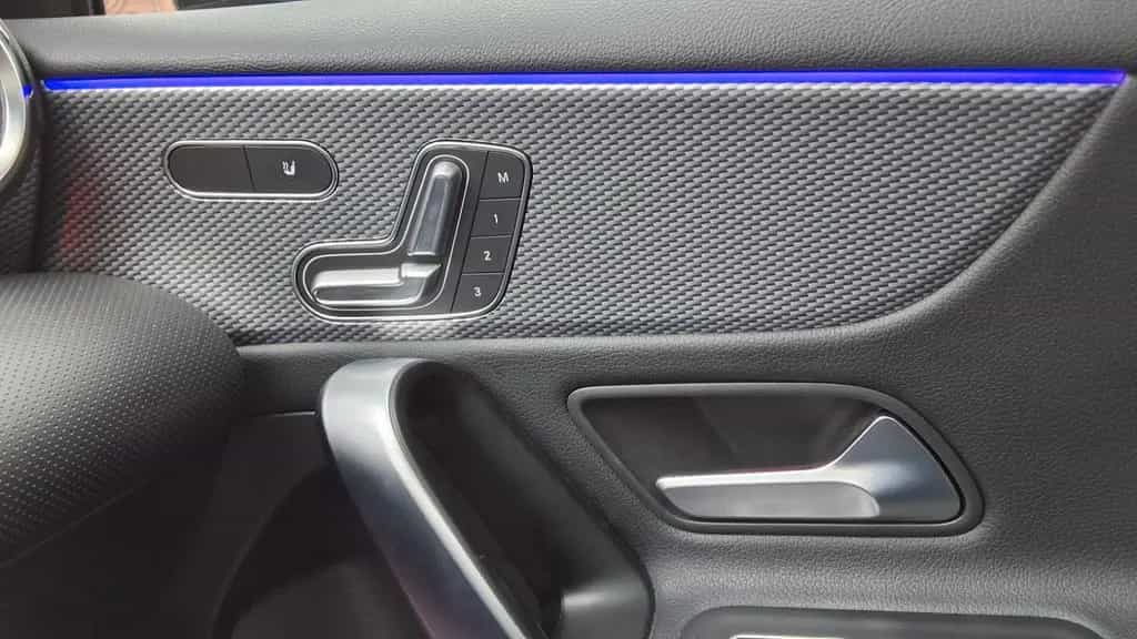 Mercedes-Benz A-Class 200 Limousine Leder,Navi,Pano 09/2019-photo-13